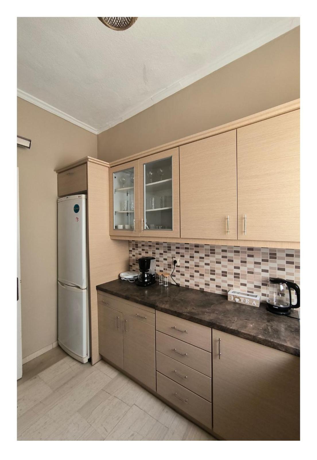 August Moon Apartment Quios Exterior foto